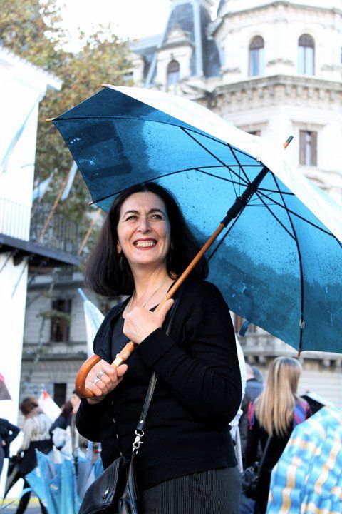 LUCIA TORRES «Paraguas del Cabildo en el Bicentenario» Año 2011