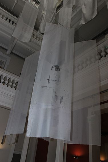 LUCIA TORRES - Instalación «Migrante» en María Elena Kavetz Gallery, Córdoba