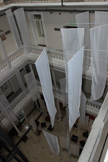 LUCIA TORRES - Instalación «Migrante» en María Elena Kavetz Gallery, Córdoba