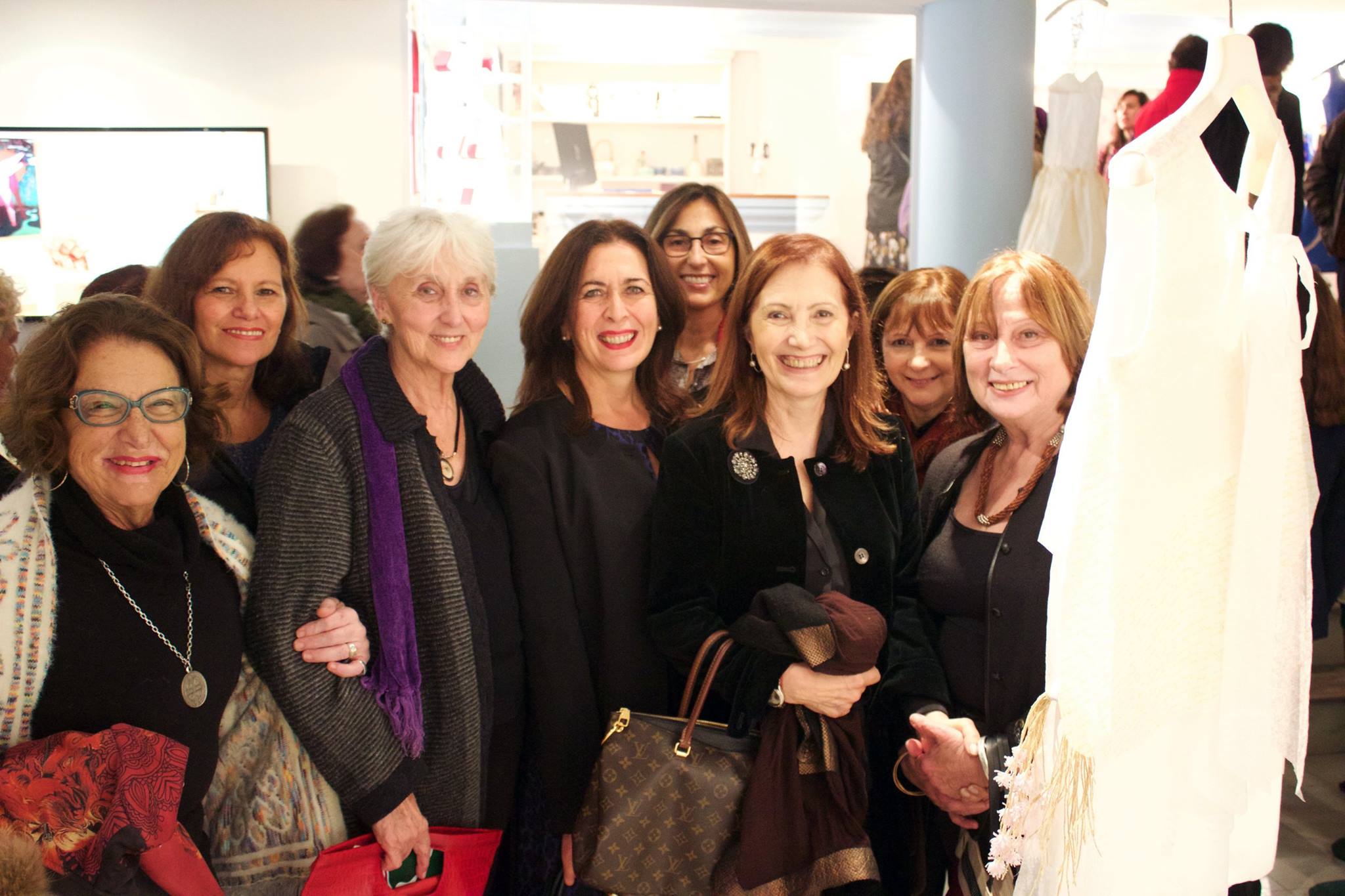 LUCIA TORRES «Piel de Papel» Papel Rayón, papel de seda, tintas de gel - Tamaño natural - Año 2017