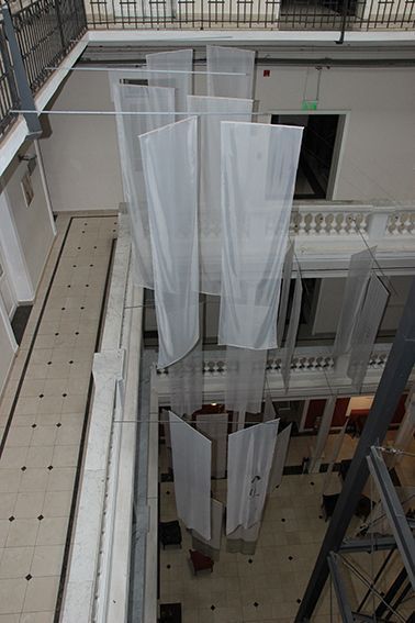 LUCIA TORRES - Instalación «Migrante» en María Elena Kavetz Gallery, Córdoba