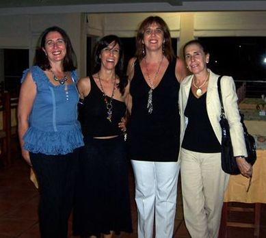 LUCIA TORRES «XXXVIII Salón de Arte Sacro de Tandil» PRIMER PREMIO con «El Ángel del Artista» Año 2010