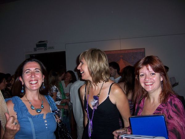 LUCIA TORRES «XXXVIII Salón de Arte Sacro de Tandil» PRIMER PREMIO con «El Ángel del Artista» Año 2010