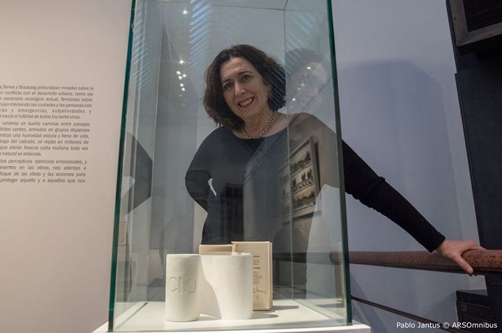 LUCIA TORRES con «Serie VIDA» en «Otras tramas entre la ruta de tus pasos NATURALEZA Y URBANISMO» del «GRUPO 5» Erman-Leiva-Torres-Blasbalg, en el Museo Banco Provincia de Buenos Aires