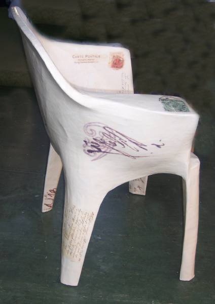 LUCIA TORRES «LO QUE QUEDA DEL VIAJE» en «La Casa del Artista» Técnica mixta - Año 2009