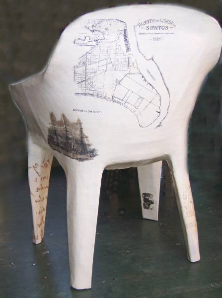 LUCIA TORRES «LO QUE QUEDA DEL VIAJE» Técnica mixta - Año 2009