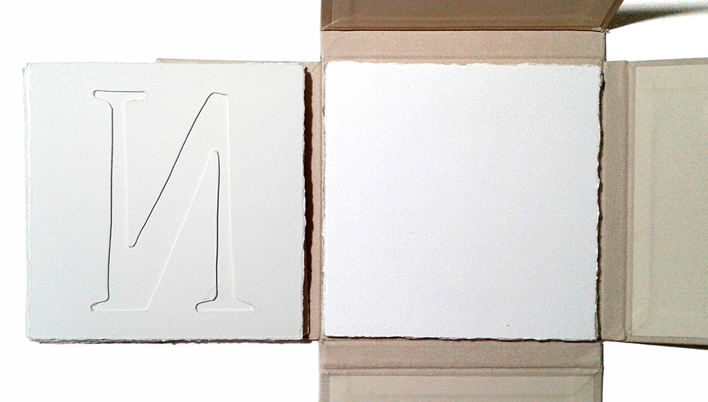 LUCIA TORRES «VIDAS» Libro de Artista - Edición Única - Litografía, Troquelado - Papel Archés y Papel de Seda - Año 2015