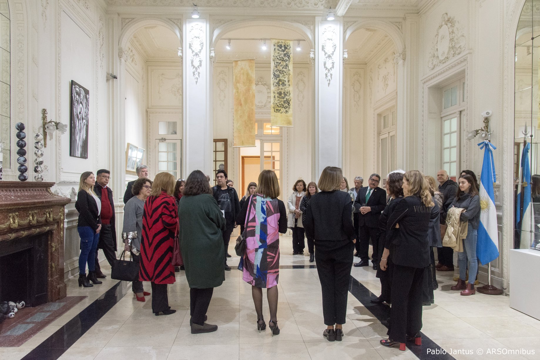 «ENTRE PAPELES» Constelaciongráfica, ICANA White Hall, CABA