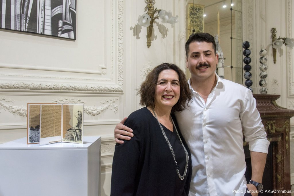 «LUCIA TORRES» con «VIDA», en «ENTRE PAPELES» Constelaciongráfica, ICANA White Hall, CABA