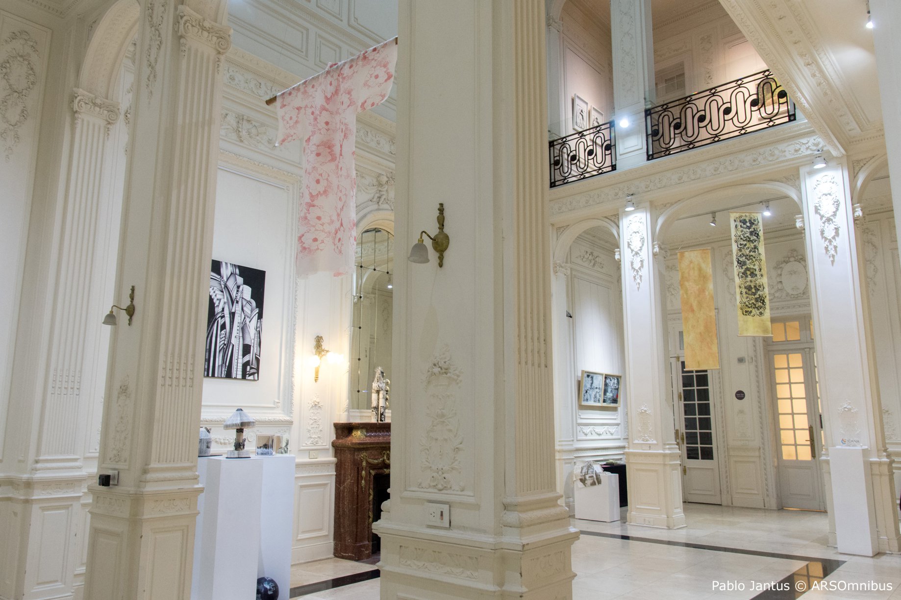 «ENTRE PAPELES» Constelaciongráfica, ICANA White Hall, CABA