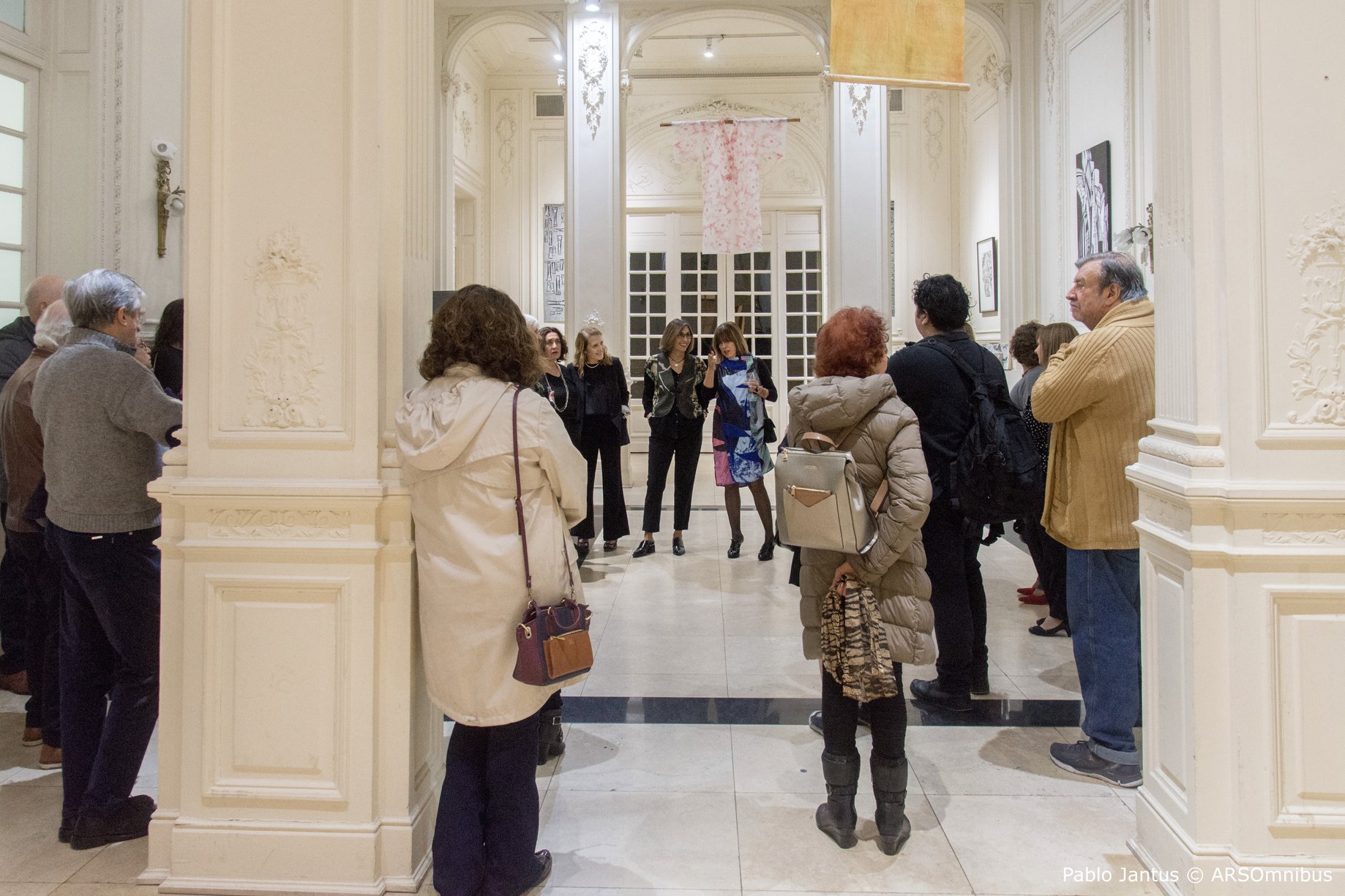 «ENTRE PAPELES» Constelaciongráfica, ICANA White Hall, CABA