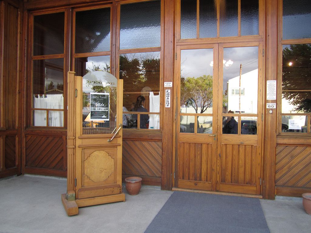 LUCIA TORRES con «LATIDO» en FUNDACRUZ, Casa de la Cultura de Río Gallegos, Santa Cruz