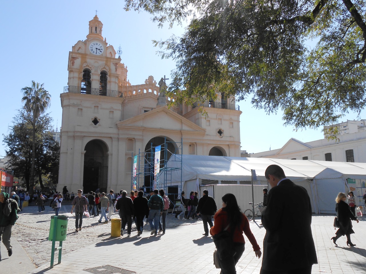 «Mercado de Arte Córdoba / EGGO» 2014