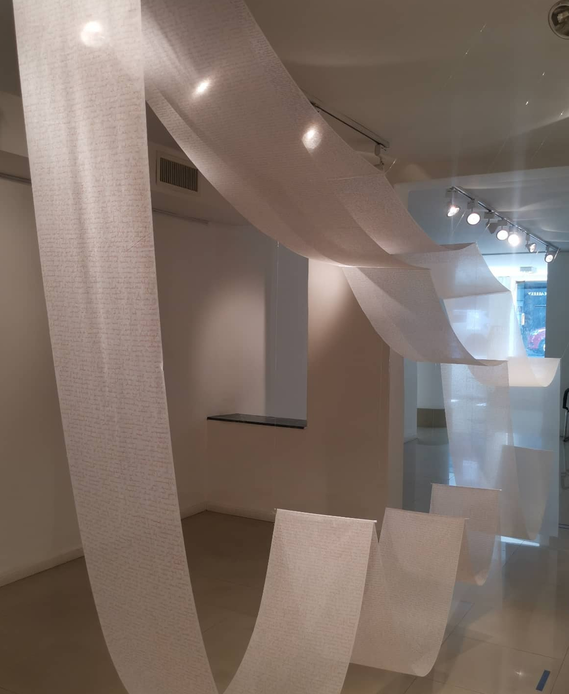 LUCIA TORRES «Con el paso de los días»